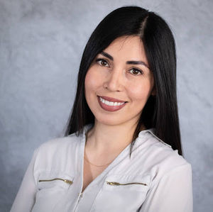 Meet your Posher, Sarahí